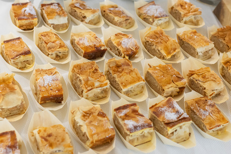 Borza lokalnih živil (9)